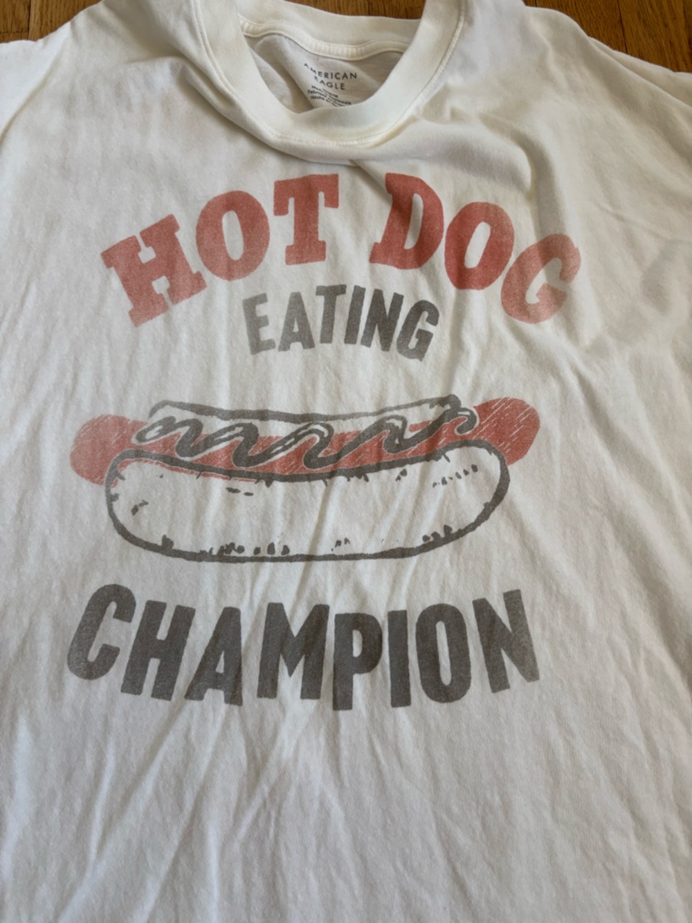 AE oversized Hot Dog Eating Champion Shirt - Picture 3 of 7